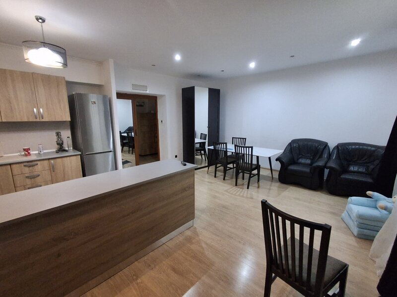 Vitan Barzesti, Rin Grand Hotel