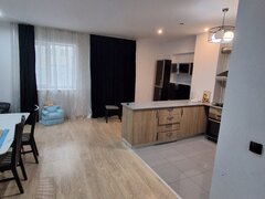 Vitan Barzesti, Rin Grand Hotel